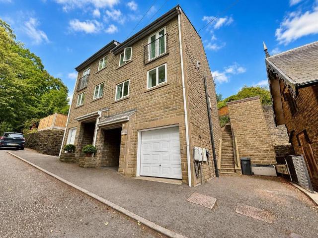 House for sale in Sowerby, West Yorkshire