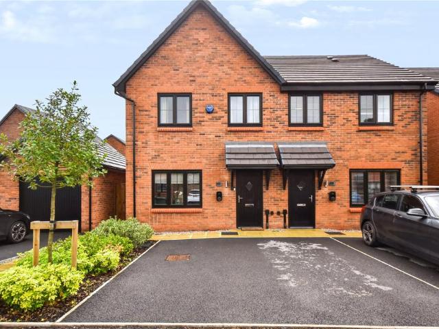 House for sale in Shaw and Crompton, Pendock