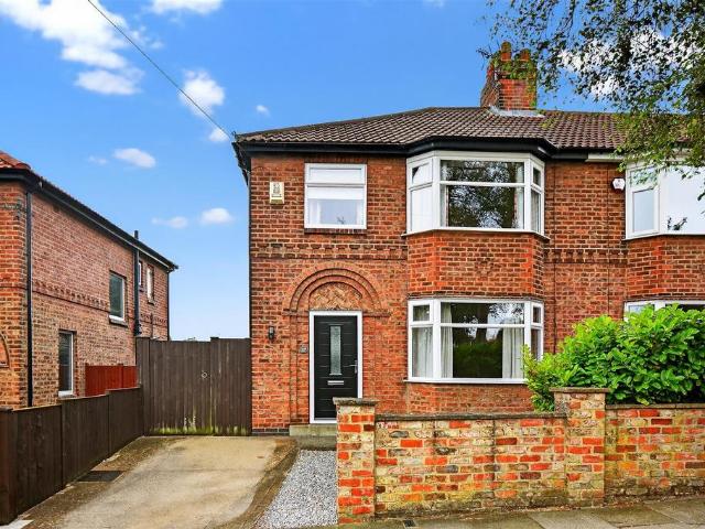 House for sale in Holgate, High Field