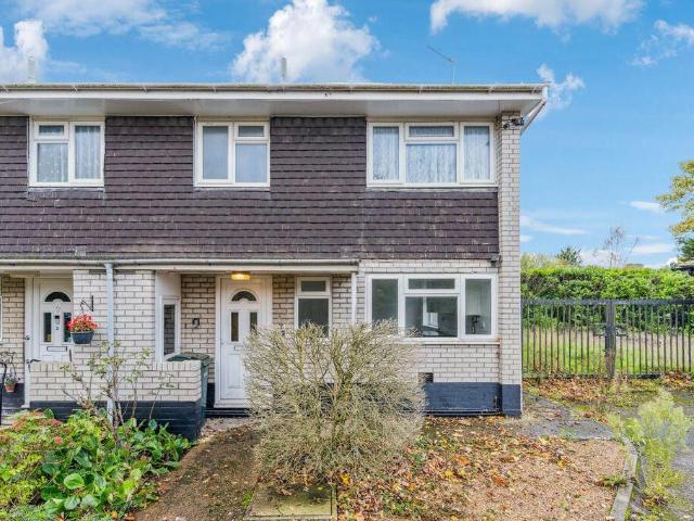 House for sale in Abbots Langley, Three Rivers