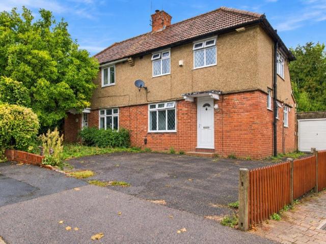 House for sale in Selsdon, Greater London