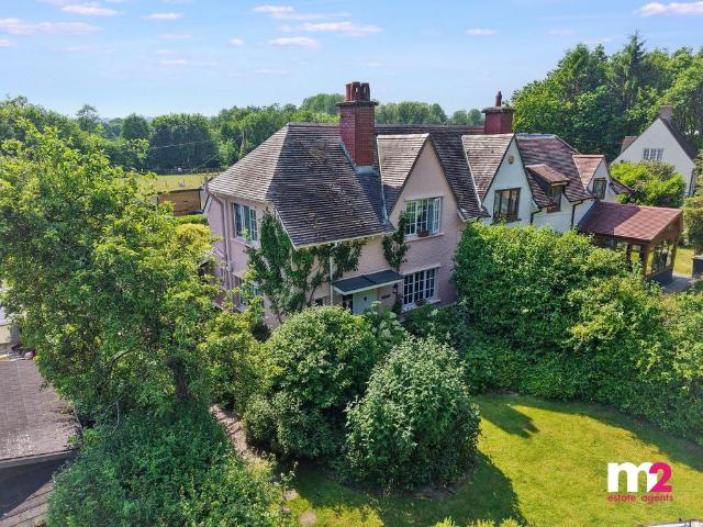 House for sale in Llanbadoc, Wales