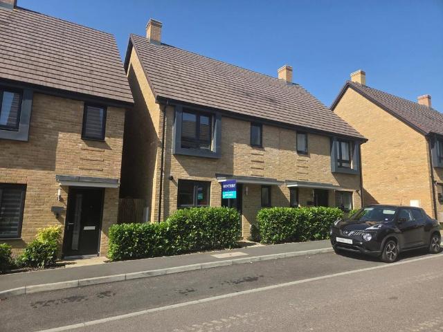 House for sale in Cheeseman's Green, Bridgefield