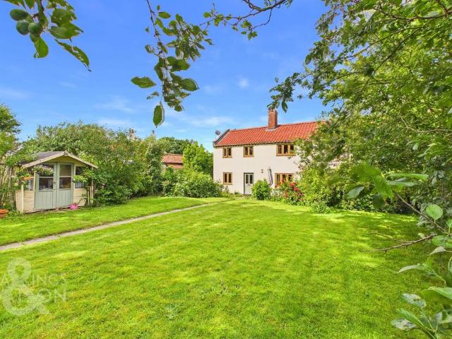 House for sale in Eastbridge, Suffolk