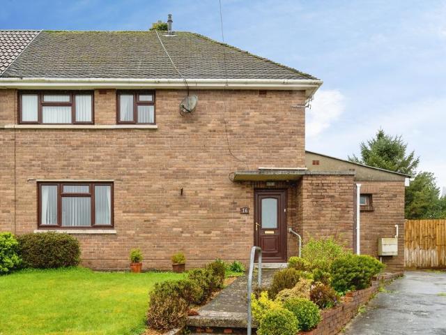 House for sale in Dyffryn Clydach, Neath Abbey