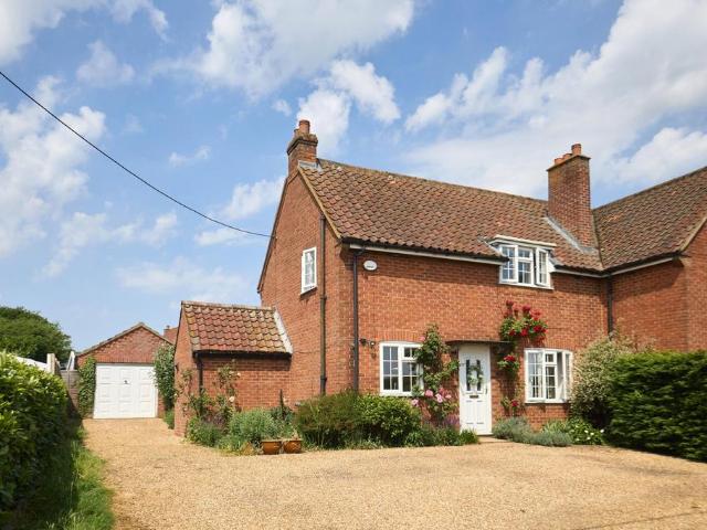 House for sale in East Tuddenham, Norfolk