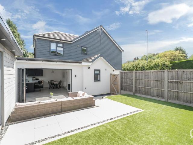 House for sale in Oad Street, Kent