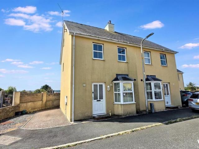 House for sale in Neyland, Wales
