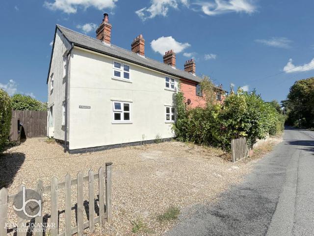 House for sale in Chipping Hill, Essex