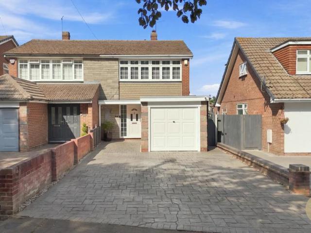 House for sale in Broxbourne, Hertfordshire