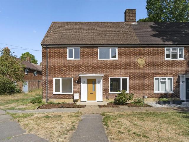 House for sale in Lower Green Esher, Blackhills