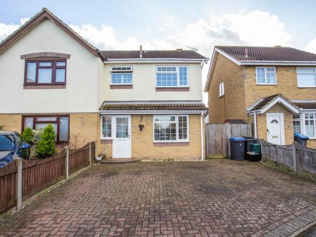 House for sale in Aylesham, Dover