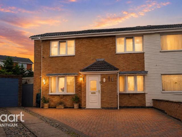 House for sale in Harrowby, Barholm
