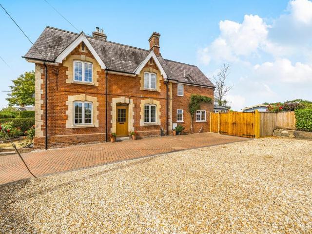 House for sale in Motcombe