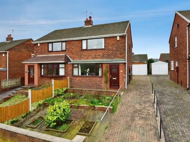 House for sale in Norton-Le-Moors, Smallthorne
