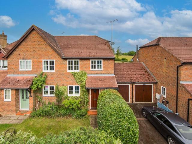 House for sale in Heathlands, East Sussex