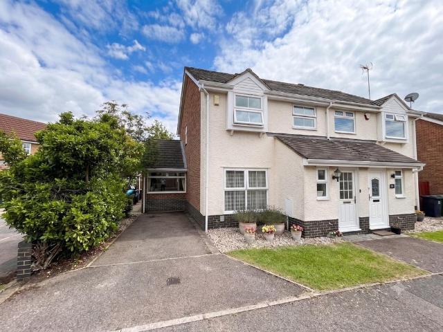 House for sale in Stopsley, Luton