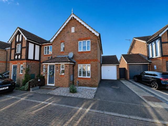 House for sale in Great Ashby, King's Walden