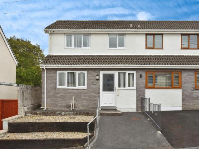 House for sale in Capel, Felinfoel