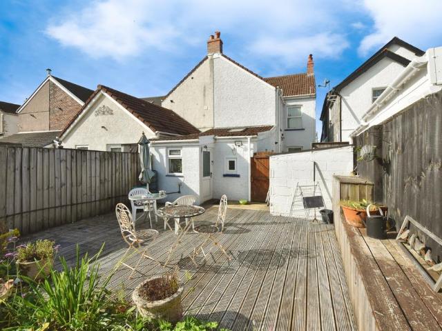 House for sale in Tir-y-dail, Ammanford