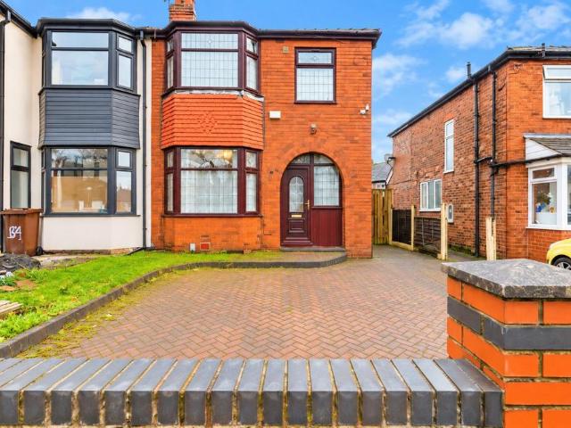 House for sale in Pimhole, Bury