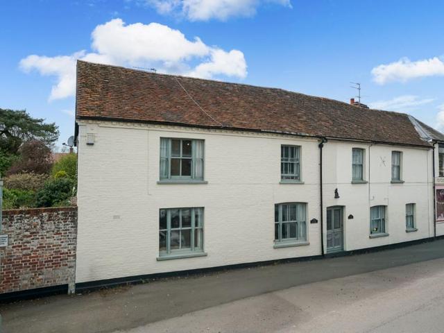 House for sale in Five Acres, Hertfordshire
