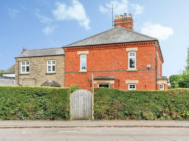 House for sale in Bozeat