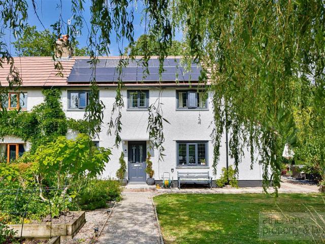 House for sale in Paradise, Lancashire