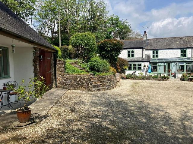 House for sale in St. Mewan, Sticker