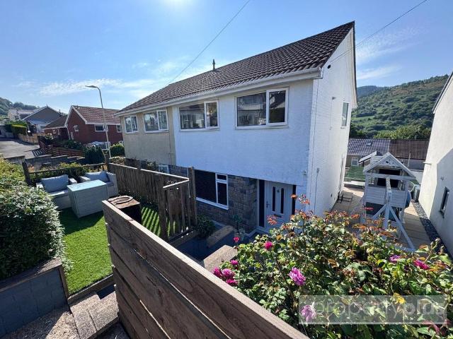 House for sale in Porth, Llwyncelyn