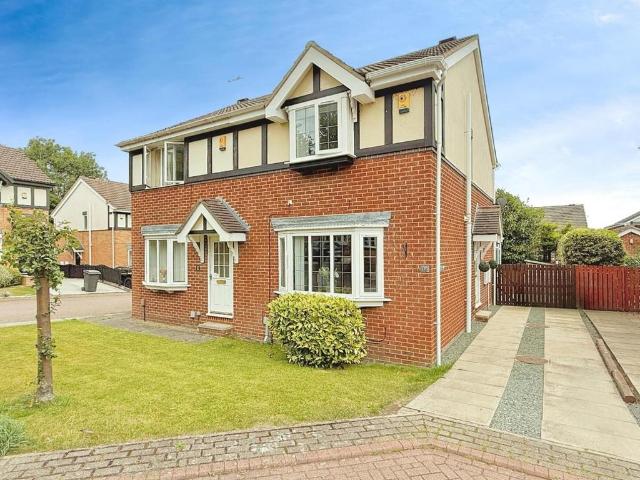 House for sale in Fulneck, West Yorkshire