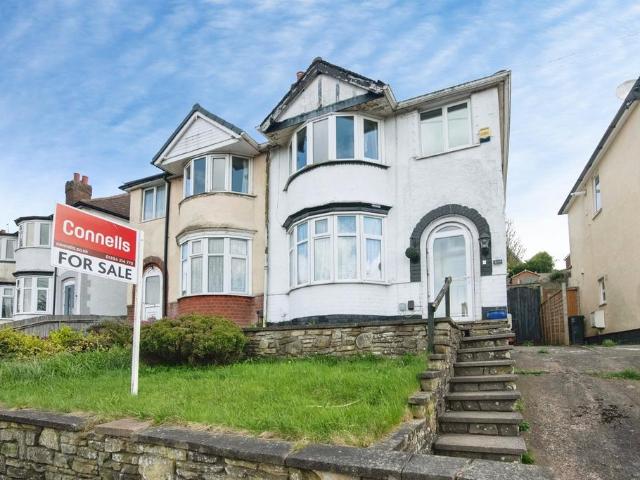 House for sale in Woodsetton, Coseley