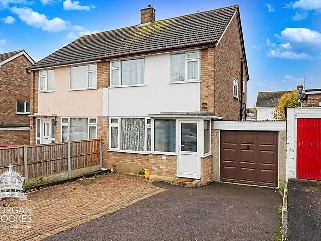 House for sale in Essex