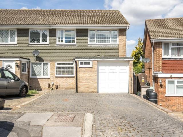 House for sale in London Borough of Bromley, Greater London