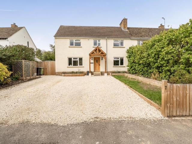 House for sale in Meysey Hampton, Cotswold
