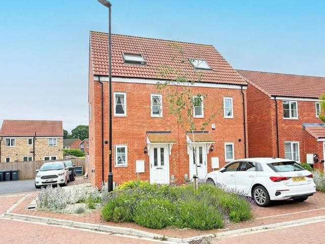 House for sale in Carmires, Knaresborough