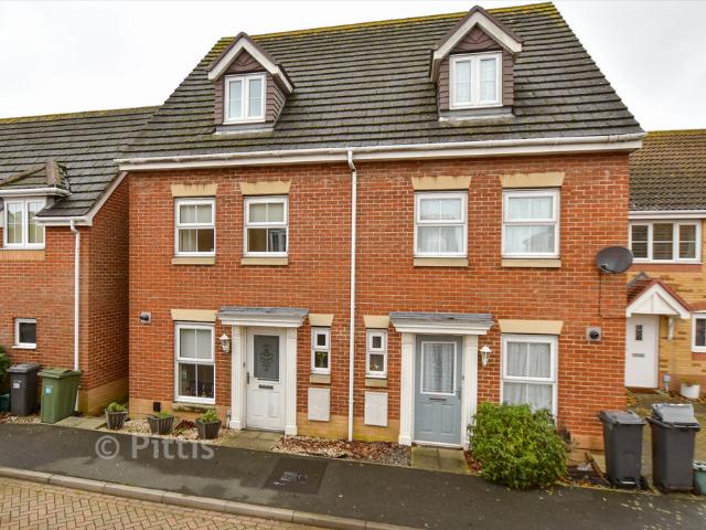 House for sale in Elmfield, Ryde