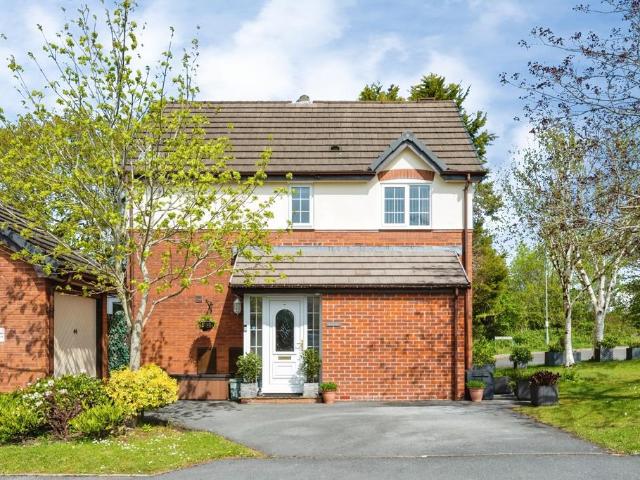House for sale in Gorseinon, Wales
