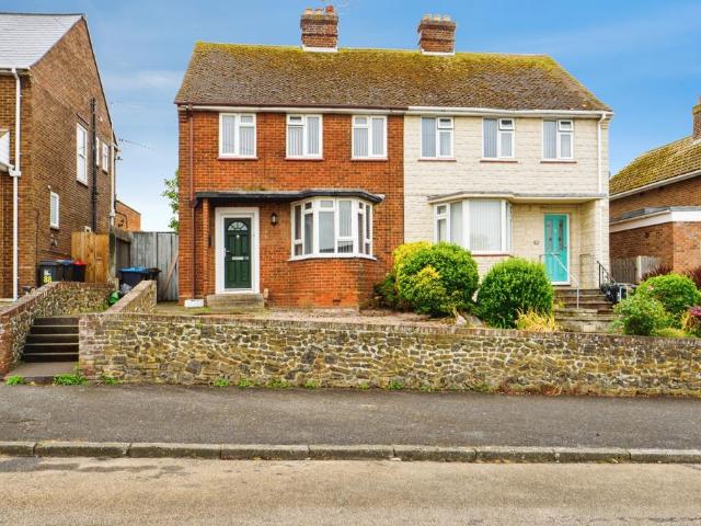 House for sale in Millmead, Acol