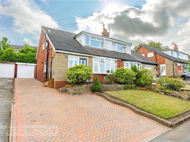 House for sale in Saddleworth, Pendock