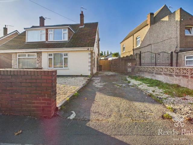 House for sale in Ferrybridge, Wakefield