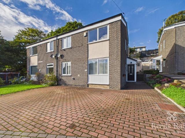 House for sale in Banksfield, Calderdale