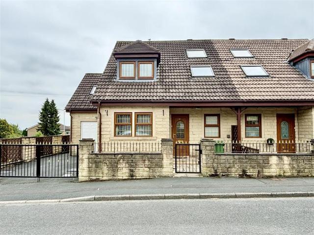 House for sale in Low Moor, West Yorkshire
