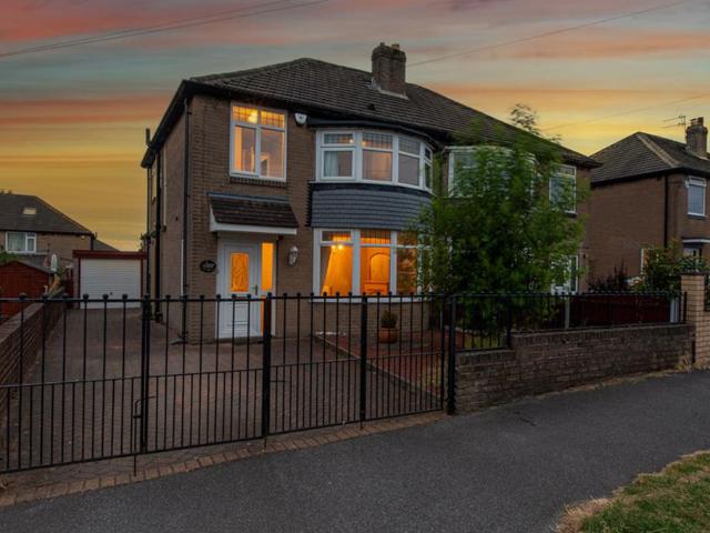 House for sale in Austhorpe, West Yorkshire