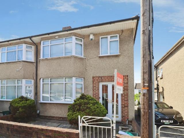 House for sale in Feckenham, City Of Bristol