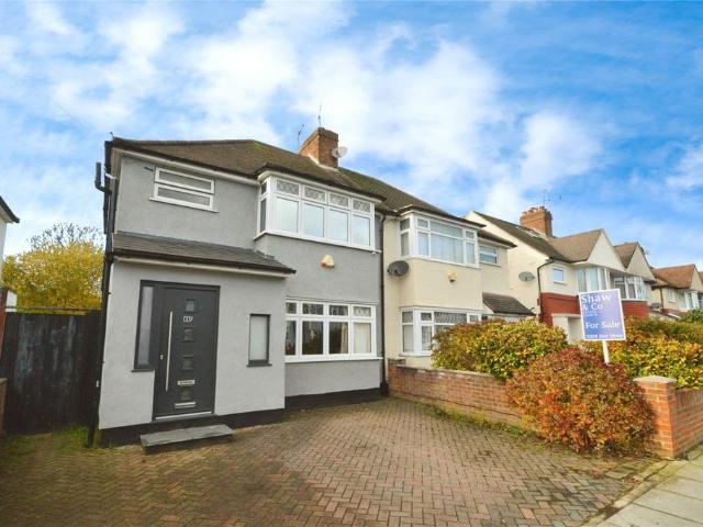 House for sale in Whitton, Greater London