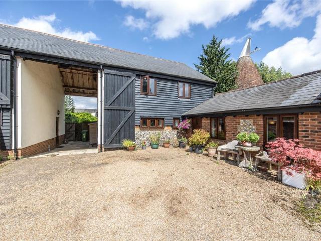 House for sale in Hodsoll Street, The Butts