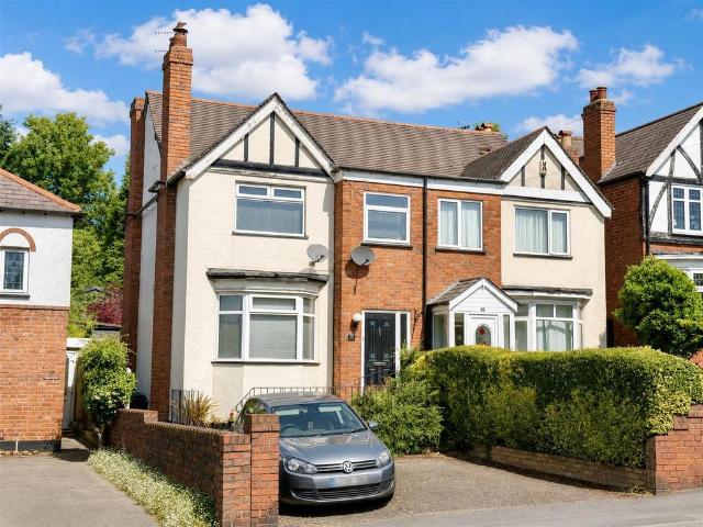 House for sale in Haden Hill, Fold Hill