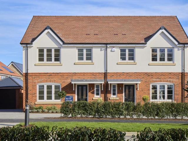 House for sale in Chipping Hill, Essex