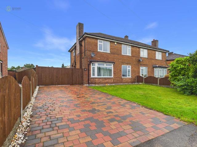 House for sale in Fazeley, Boley Park